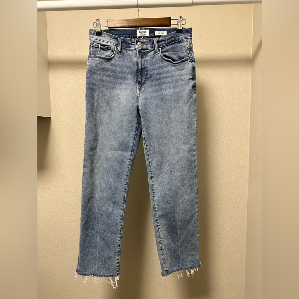 KENSIE mid rise straight jean